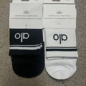 ALO Yoga Unisex Black and White Half-Crew Socks Med